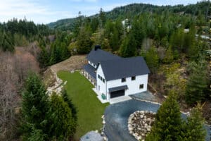 Building on a Slope: Smart Design Solutions for Challenging Lots in Victoria