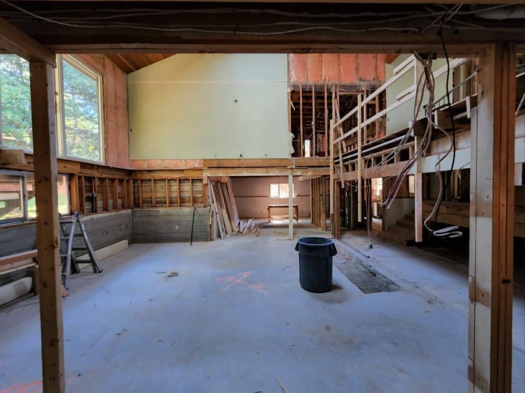 Should You Renovate or Rebuild? Making the Right Choice in Victoria’s Market